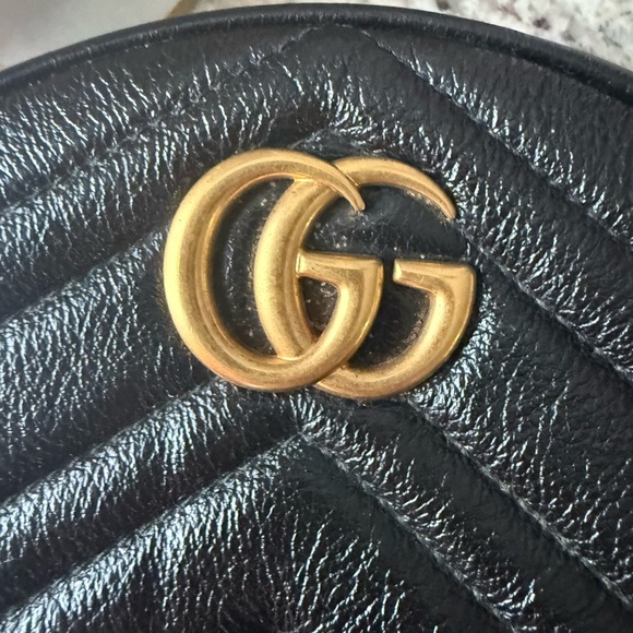 Gucci GG Marmont Round leather crossbody bag - Picture 4 of 8